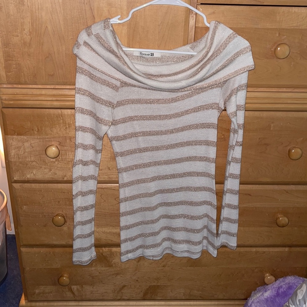 Forever 21 White & Gold Sweater! Size Small!
